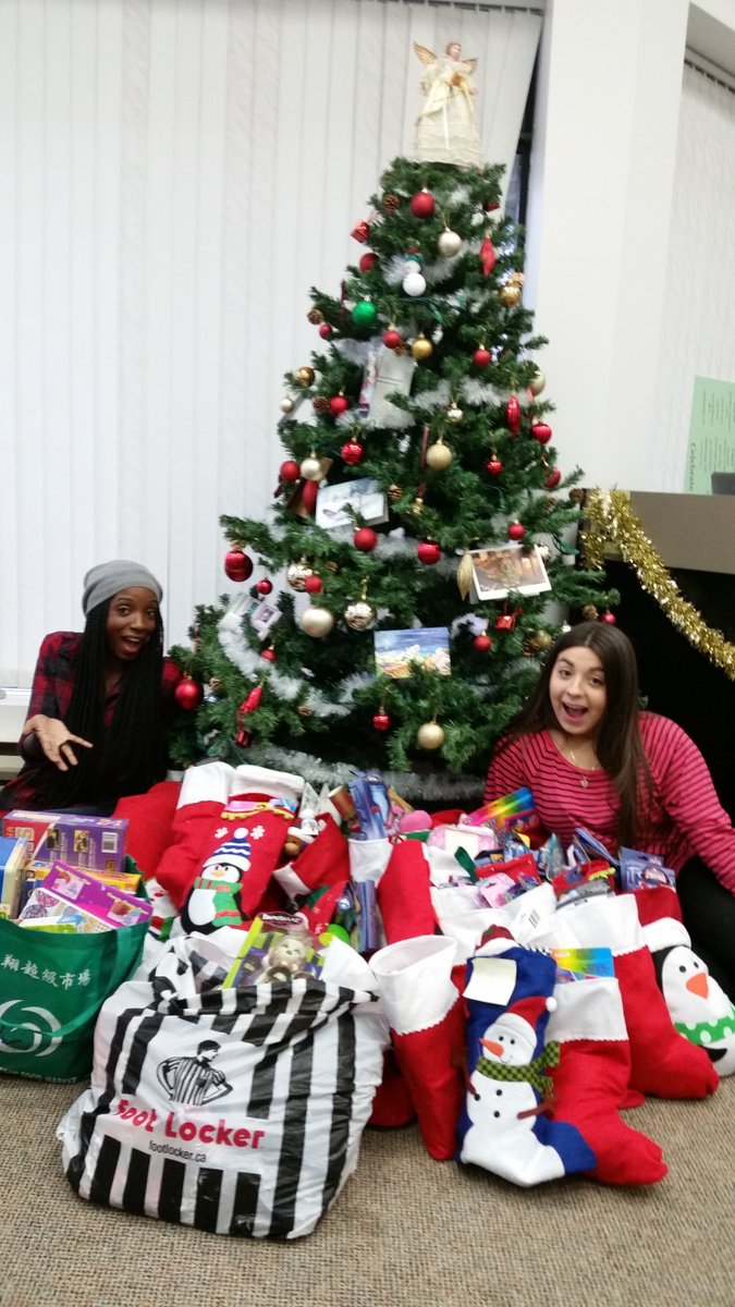 VitaCentre's tweet photo. Thank you to everyone with #STOCKINGPROJECT for your amazing donation for toys & baby items! https://t.co/iJxJIiEIF8