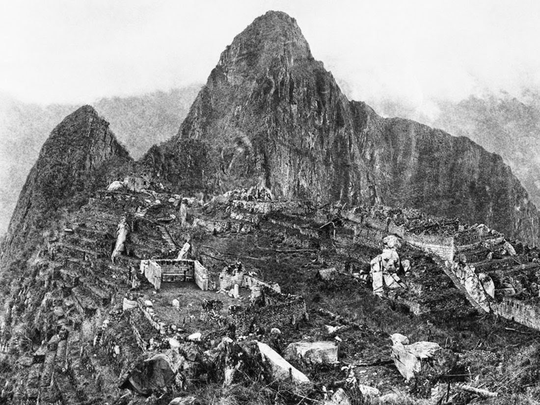 HistoryInPics's tweet photo. The first picture taken of Machu Picchu, 1911. https://t.co/M8d8Jcuxin