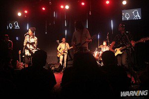 [Gigs Report] Menghidupi Ingatan tentang Erwin Zubiyan warningmagz.com/2015/12/21/men…