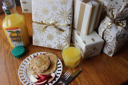 Enjoying my favourite time of year with my favourite drink. #SimplyOrange #holidays