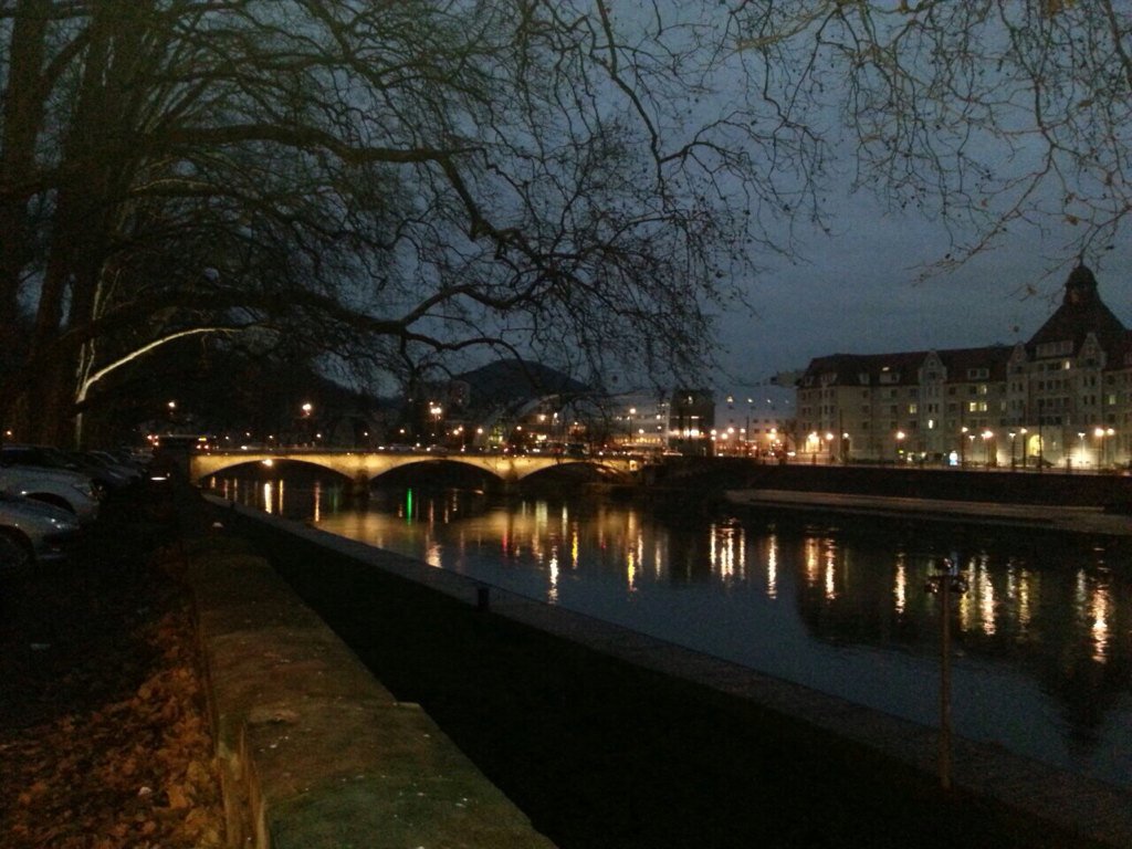 MalnarMeri's tweet image. This in next to my school#cool