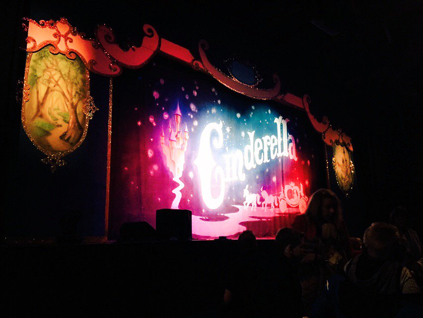 About to watch our incredible <a href="/LEANNEJARV/">Leanne Jarvis</a> in Cinderella <a href="/SandsCentre/">The Sands Centre</a> <a href="/EnchantedEnt/">EnchantedEnt</a> Good Luck Leanne x 😘