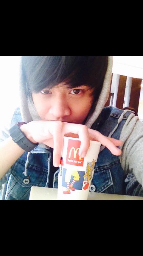 Alexciis03's tweet photo. Hello @jekoyfries any cute cute no dto. #Solidfangirl 0/5 ako jekoyy an tagal na... Pa followback nmn please. https://t.co/9LYLFANZzD