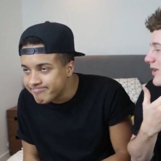 AdamWaithe's tweet photo. "new year, new me" https://t.co/lCQNS8EQdT