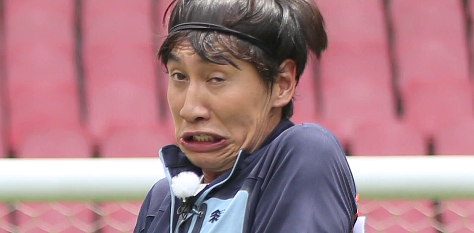 Koreaboo's tweet photo. 10 Times Kwang Soo Proved He Is One Of A Kind -- https://t.co/HKYkZb4beC https://t.co/bKJv1blt2L