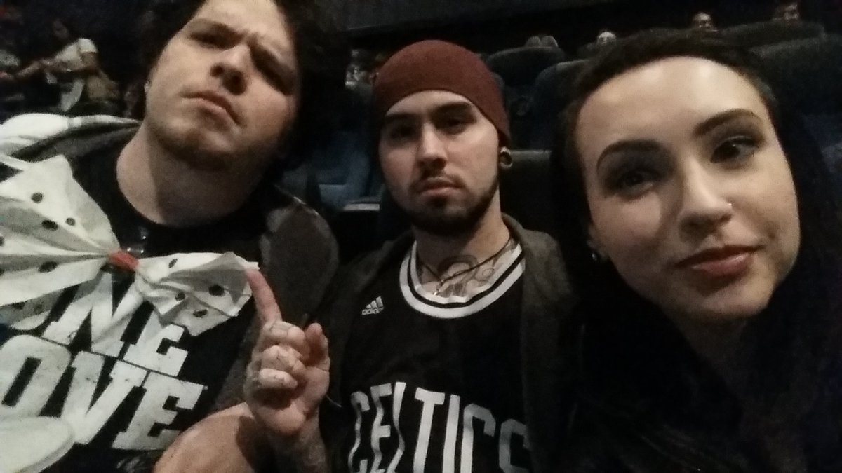 #StarWarsTheForceAwakens Who's seen it?