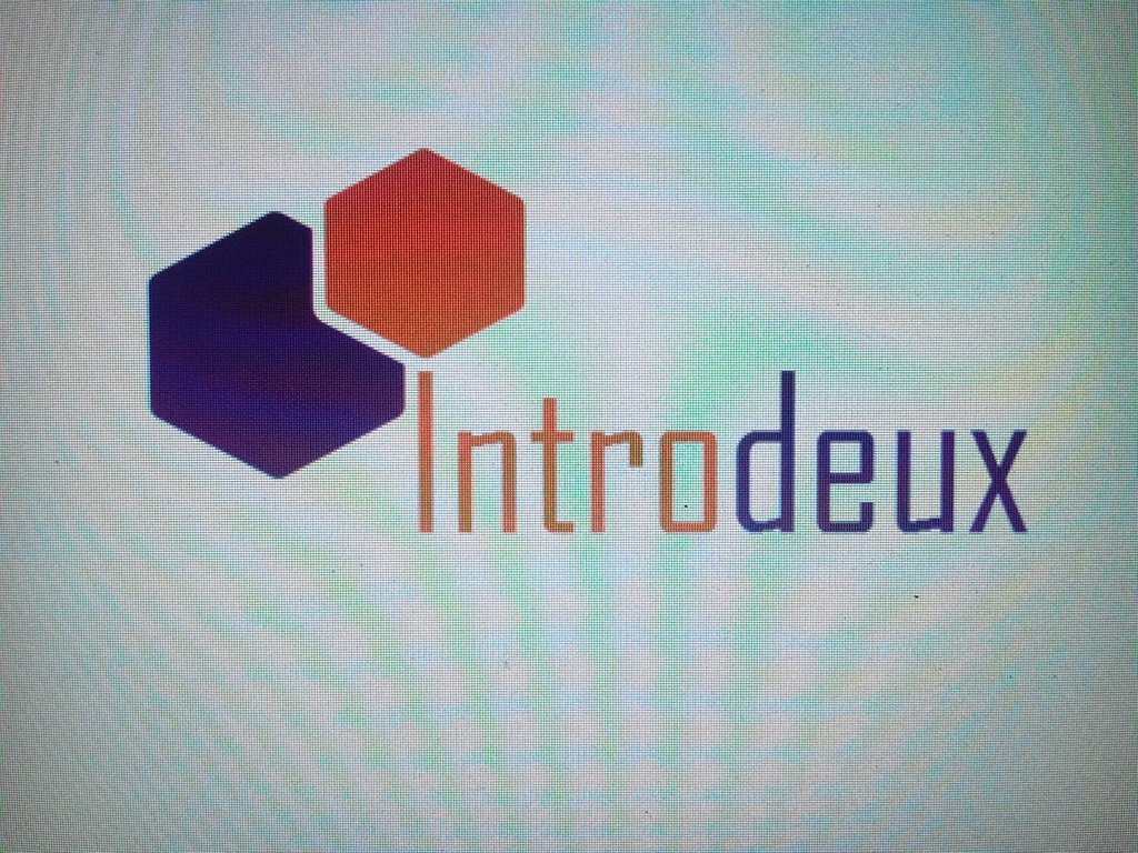 Like Introdeux op facebook @ facebook.com/introdeux
