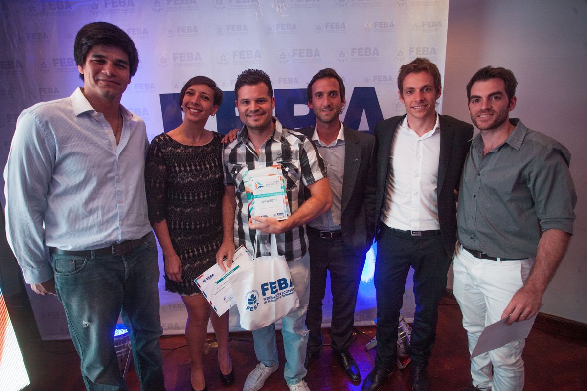 JEFEBAOk's tweet photo. @JESam_LCISM festejando el gran logro de #SteamO3 como ganador del #PJEB 2015 https://t.co/3xOdSEL4qi