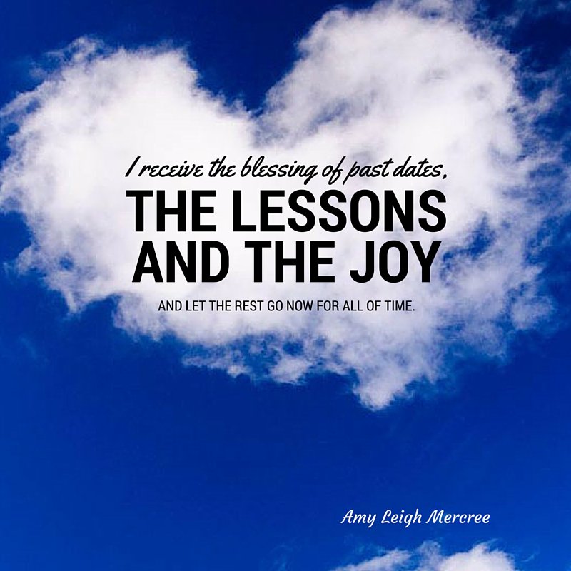 AmyLeighMercree's tweet photo. Keep the lessons and the joy and let go of everything else. #inspirationalmondays #QuotesforEducation #empower2016 https://t.co/JiHU93jrJ6