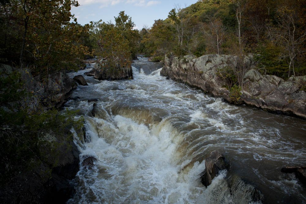 HUCKmagazine's tweet image. Video: the man who meditates to launch himself off waterfalls huckmagazine.com/?p=352037 #journeyfromthesource