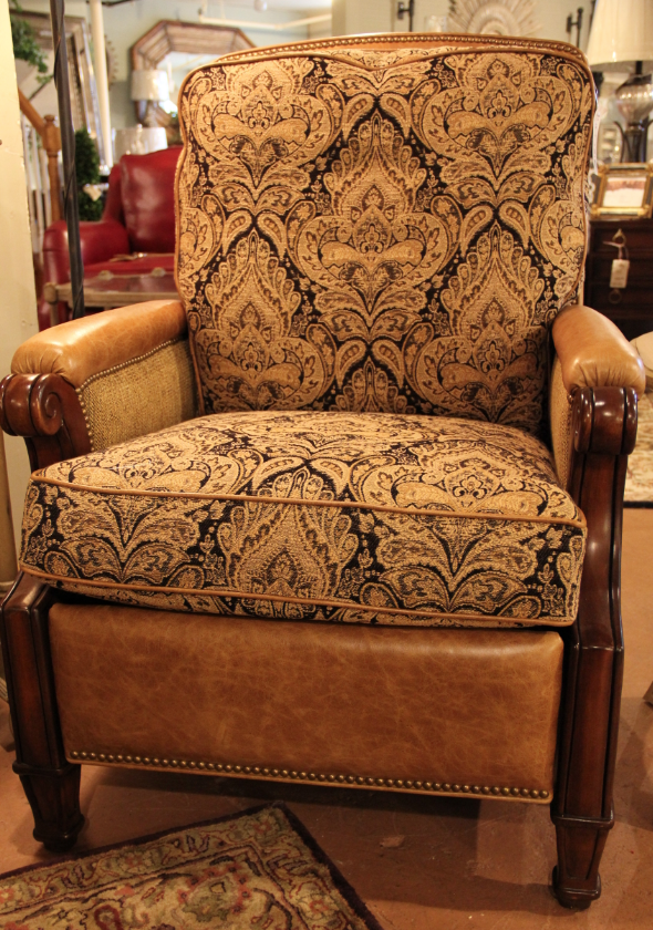 WH_Living's tweet photo. Take a seat in this marvelous #dualfabric #recliner! #Leather &amp; #upholstery complement each other so well! RT https://t.co/QHUW4Q7n5G