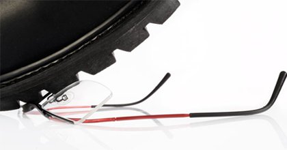 MADVisionUS's tweet image. The FIRST rubber-metal glasses available by #iHuman, the #OffLimit series, offer extreme flexibility and strength.