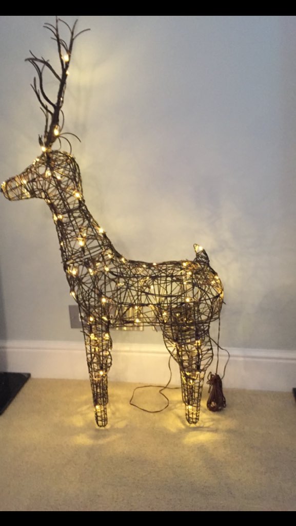 So I think prick that is my lit up Reindeer has Shit itself. Merry Christmas my loves.