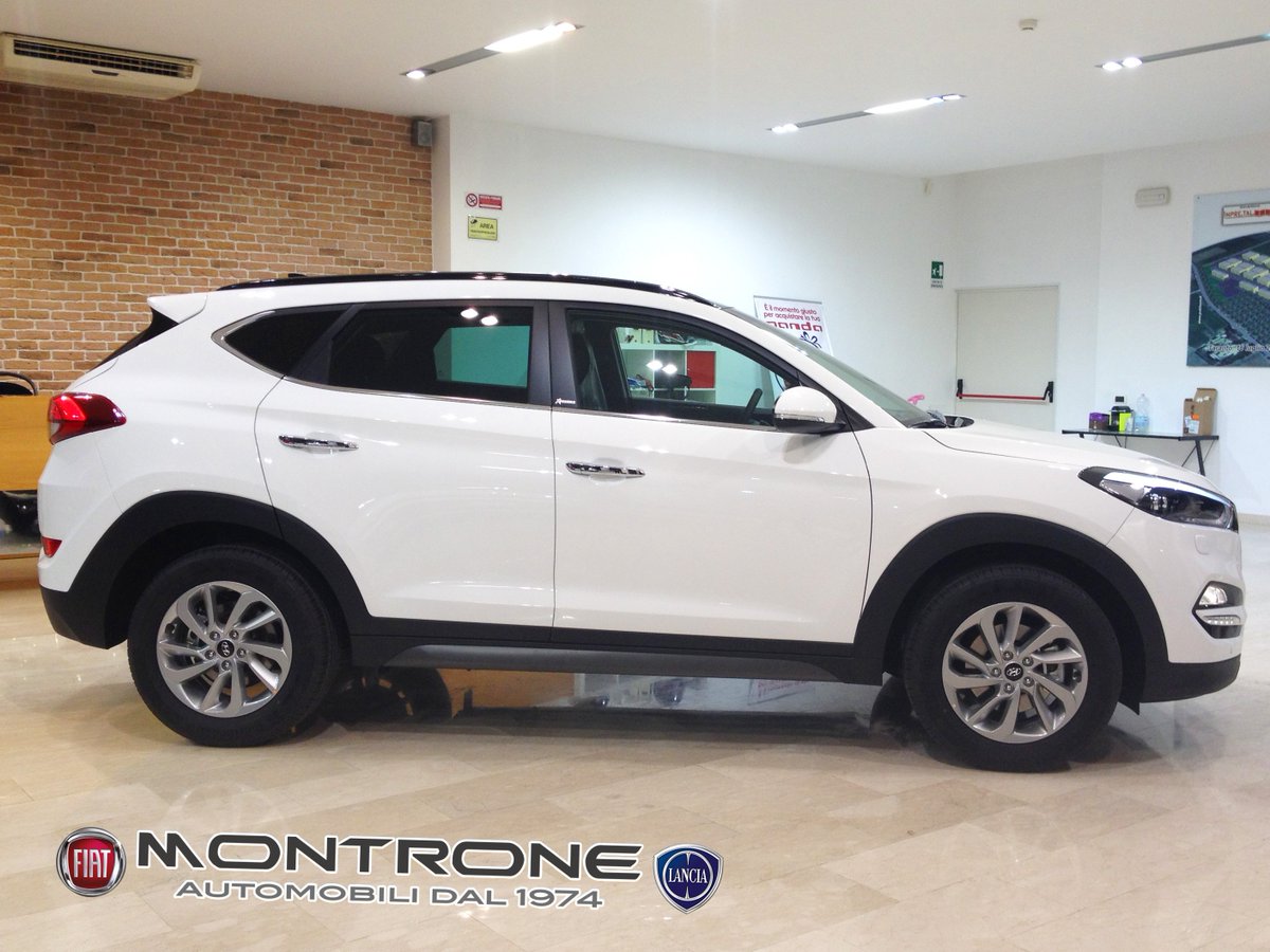 MontroneAuto's tweet image. Nuova #hyundai #Tucson Xpossible #grinta #design #SUV
in Showrooom #montroneAutomobili #Taranto #dicembre #natale