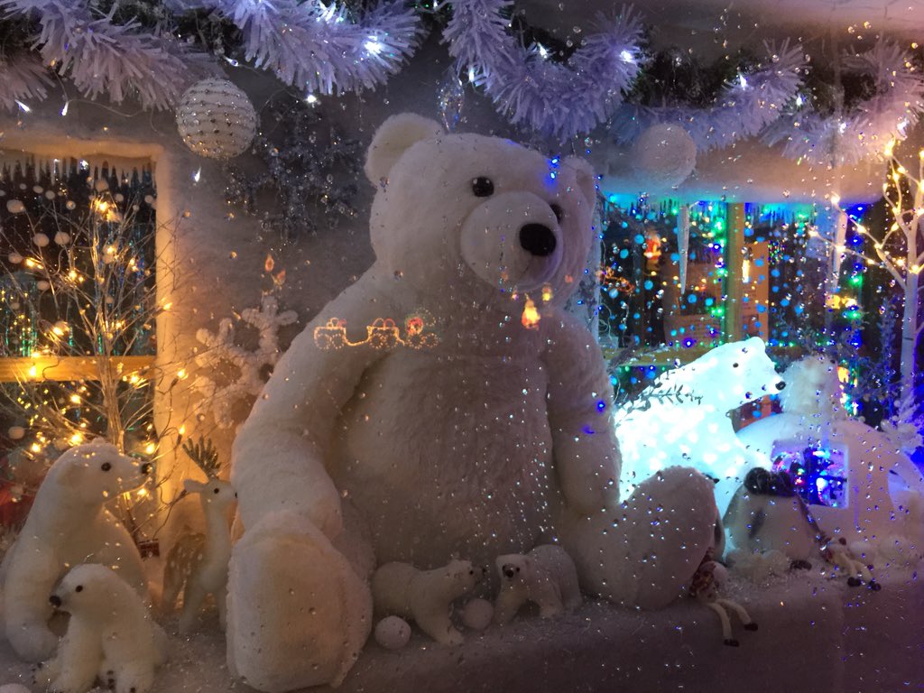 michaelyearsley's tweet photo. You have got to go & see this house at #Handpost #Newport raising 4 @SDFHC @StAnnesHospice @macmillancancer @HCPT https://t.co/hpr36bjuuq