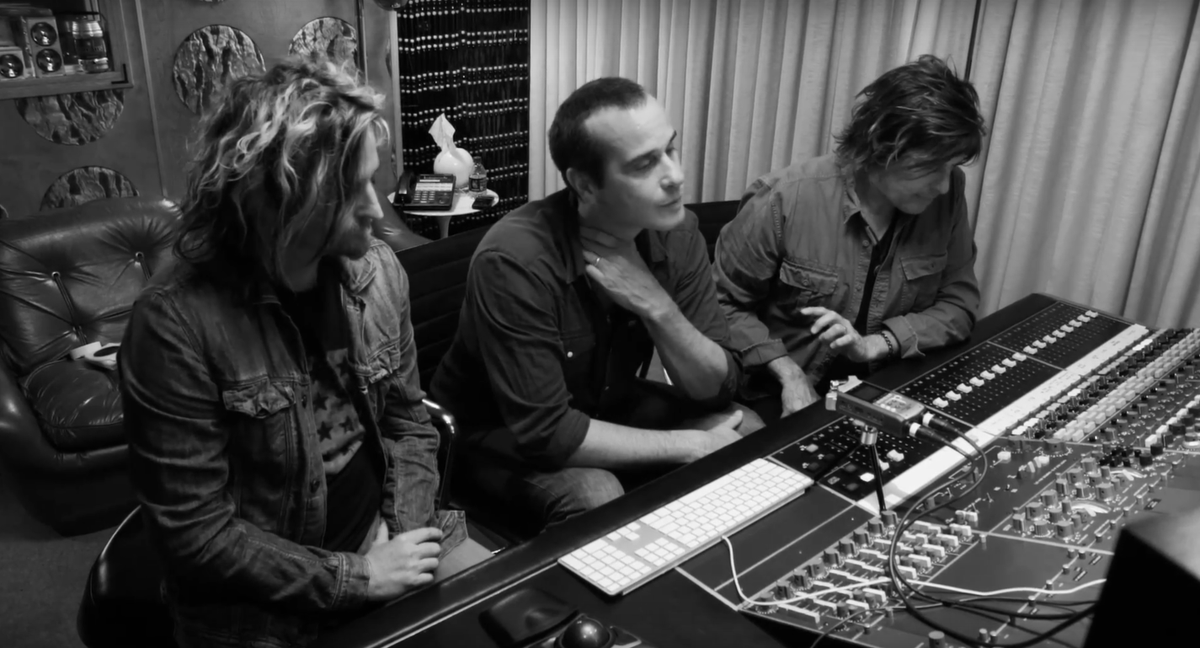 AltNationNet's tweet image. Stone Temple Pilots Release Emotional Scott Weiland Tribute ‘Memories Of Candles &amp;amp; Incense’ alternativenation.net/stone-temple-p…