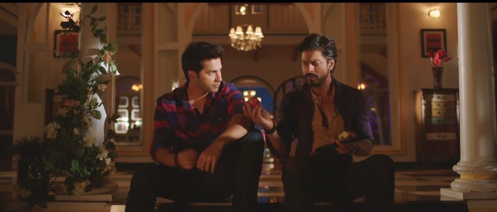 SRKCHENNAIFC's tweet image. #Daayre if you love your sister or brother bring them 2 #Dilwale youtu.be/OLDxNulRUIM their love means everything