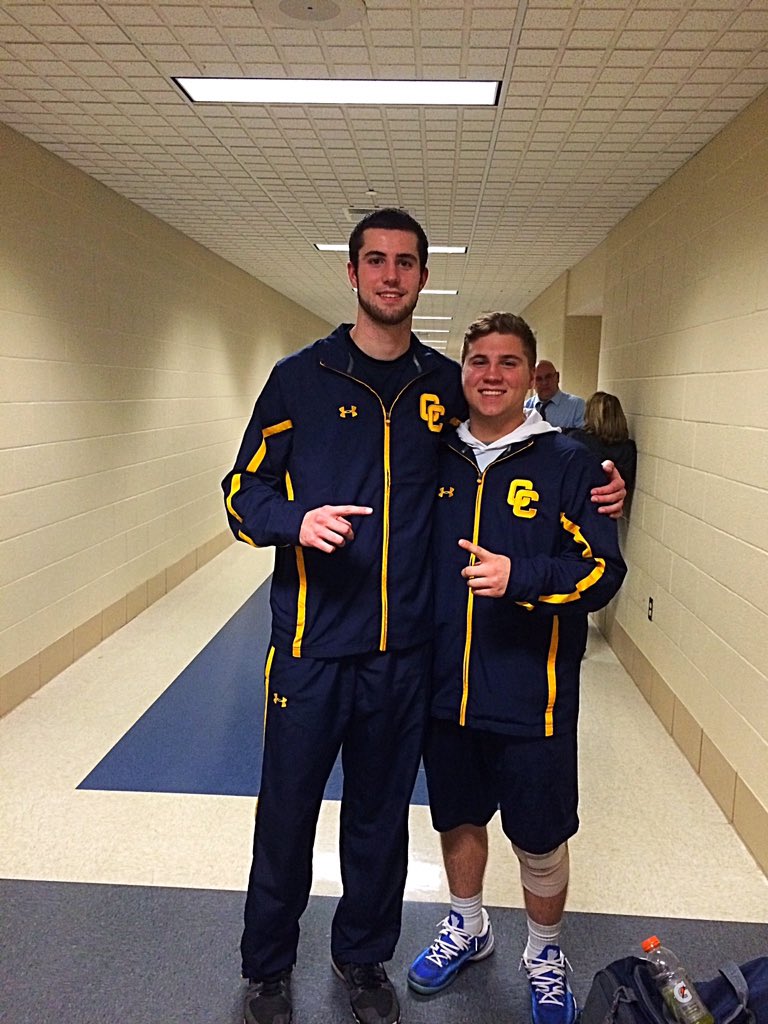 tyler_lafaver's tweet photo. Huge s/o to one of my good friends @Derek_Ford13 for reaching 1k points tonight. Big things coming. Love ya bro ❤️ https://t.co/S1a7uCz9j5