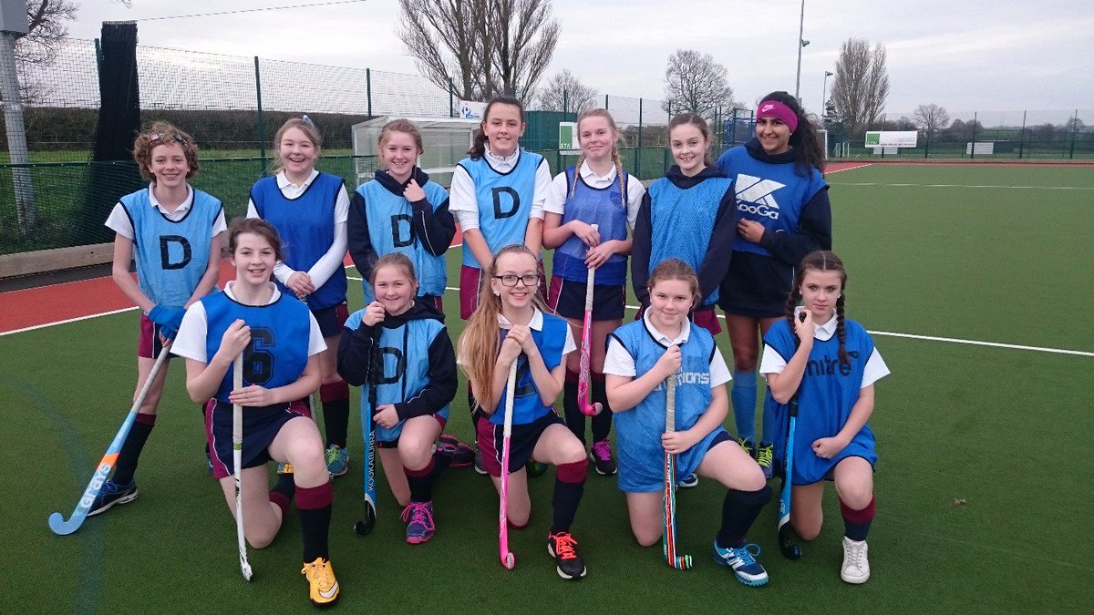 KLBDurand's tweet photo. The year 8 Durand Hockey team https://t.co/51qHBFMiA2