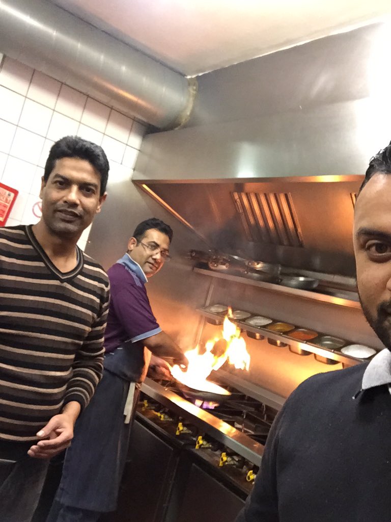 HallSimla's tweet image. Another gr8 night at Simla! Thanks everyone!👍@bestof_solihull @Business_B90 @B14News @SolihullUpdates @MoseleyB13Mag