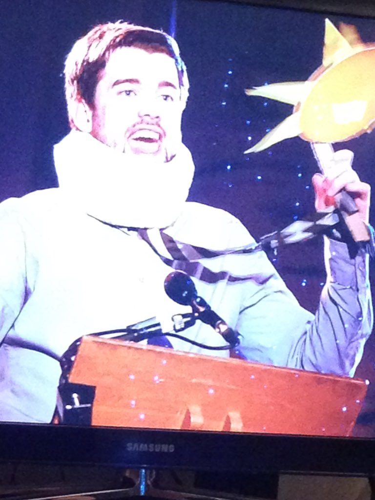 CBcaela's tweet photo. @jackwhitehall watching the Bad Education Christmas special https://t.co/r0tng4dFpU