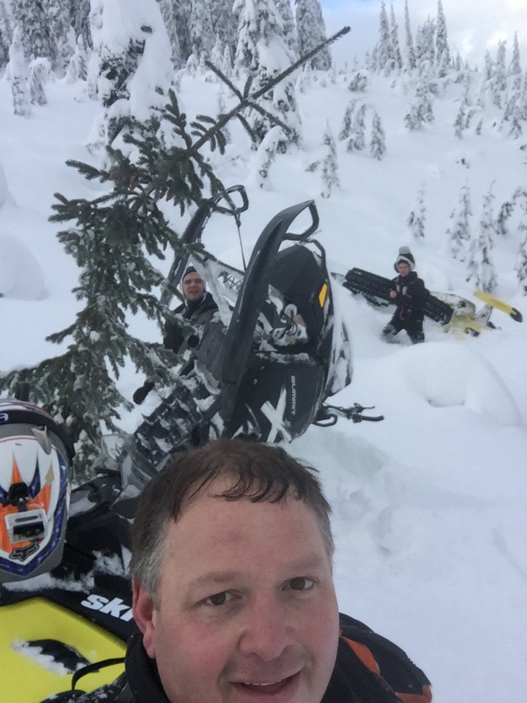 Rammopar's tweet image. Enjoying the snow in revy!! @357Scott  #treehuggerz
