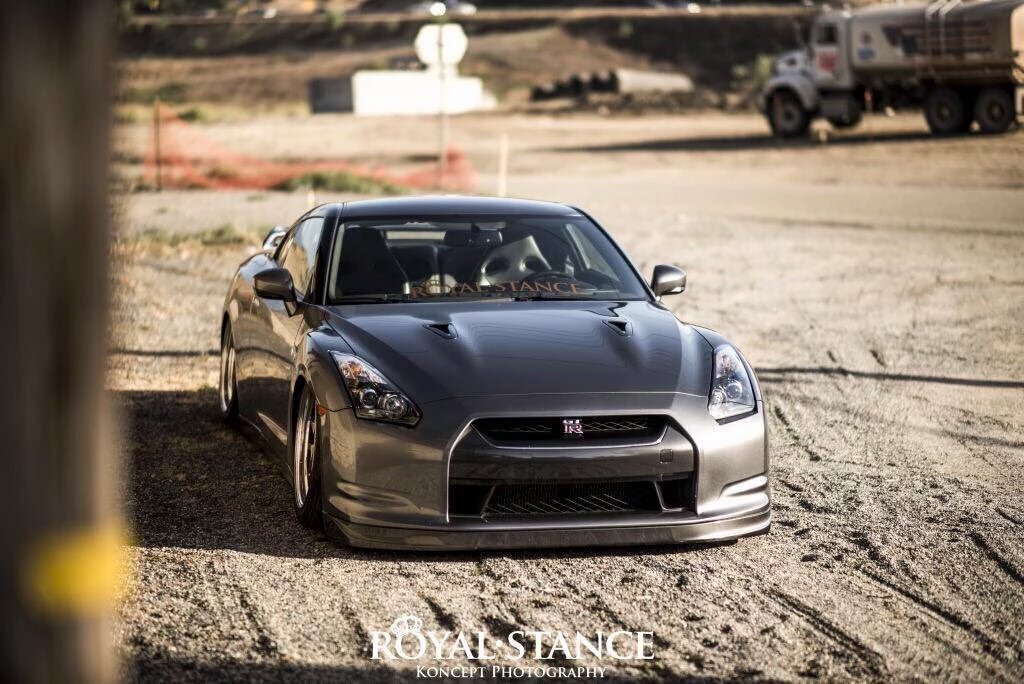 V12Hoonigan's tweet photo. Precioso este Nissan GTR https://t.co/pRUiroMnti