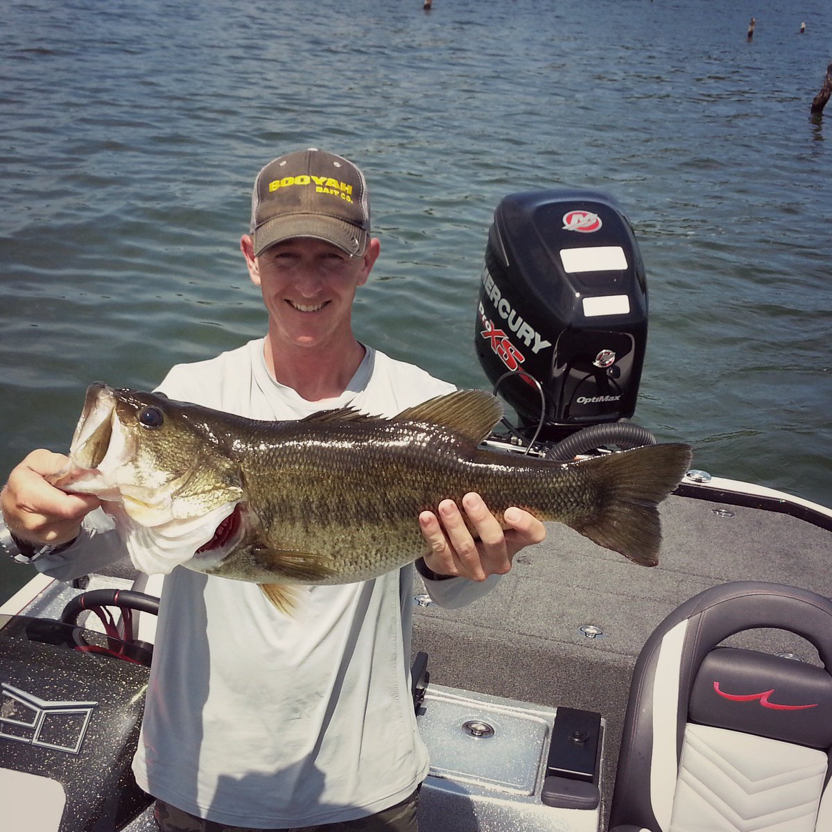 MercuryMarine's tweet photo. Slade Dougharty, Lake Fork Electronics Training guide service in Lake Fork, TX #MercuryCatchoftheWeek https://t.co/8ZC0OkDkIX