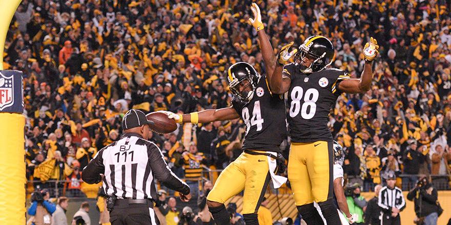 steelers's tweet photo. We have extended our team record for consecutive games with 30+ points to 6, the longest active streak in the @NFL. https://t.co/Lxw1QM2n2a
