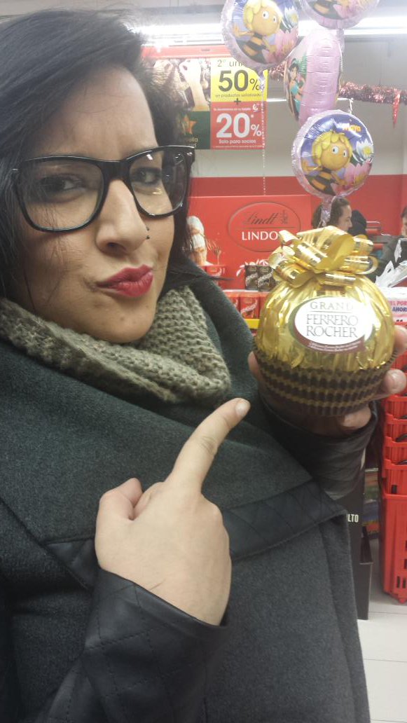 patriprz's tweet photo. #superferrerorocher #ferrerodeuskadi #yummy #atopedechocolate https://t.co/DM531K9fJ7