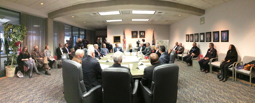 SouthwestIN's tweet photo. Lots of great conversation around the #INgreatSW table with @GovPenceIN and team. https://t.co/uM7WwcApYp
