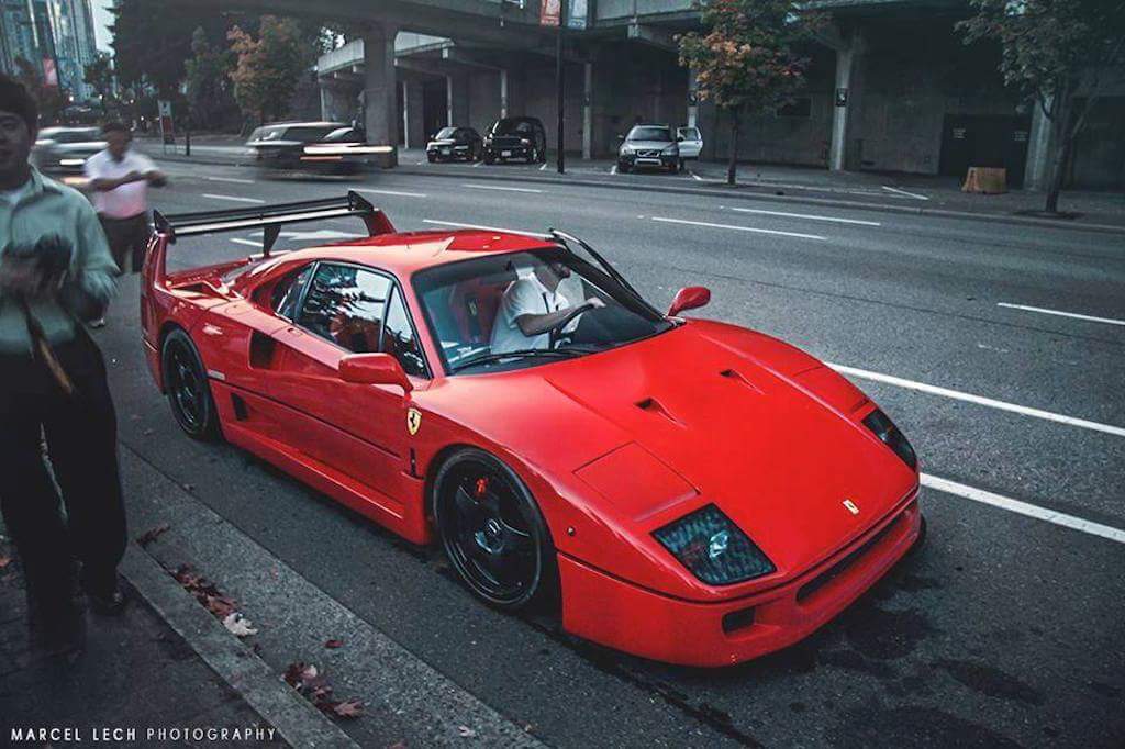 V12Hoonigan's tweet photo. Brutal este F40 https://t.co/pCgyryRvxz