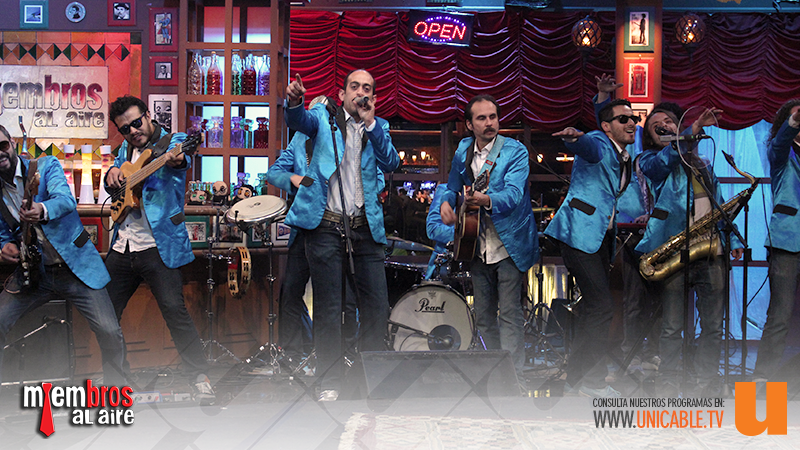 miembrosalaire's tweet photo. #CumbiaCarinoyAmor con la @agrupacion en @miembrosalaire Hoy #EspecialdeMiembros 9:30pm por @unicable_canal https://t.co/4rwLXp2Fxv