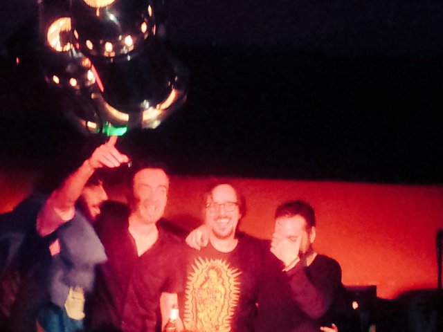 Grandres #superskunk
Hace falta vuestra energía positiva <a href="/jimenezjosel/">Jose Luis Jiménez</a> <a href="/RoLlamazares/">Ro Llamazares</a> <a href="/Javiskunk/">Javier Gómez Pacheco</a> @et_calambres