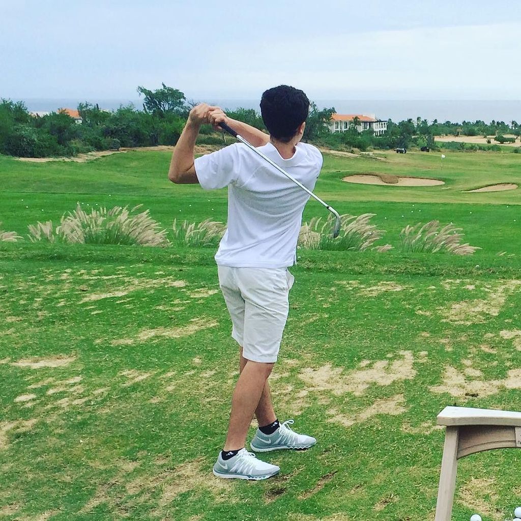 MientrasCabos's tweet photo. Baller. Look at that extension. #cabo2015 by @infoarbitrage - https://t.co/alDzjqxiUv https://t.co/VwMuJPShtI