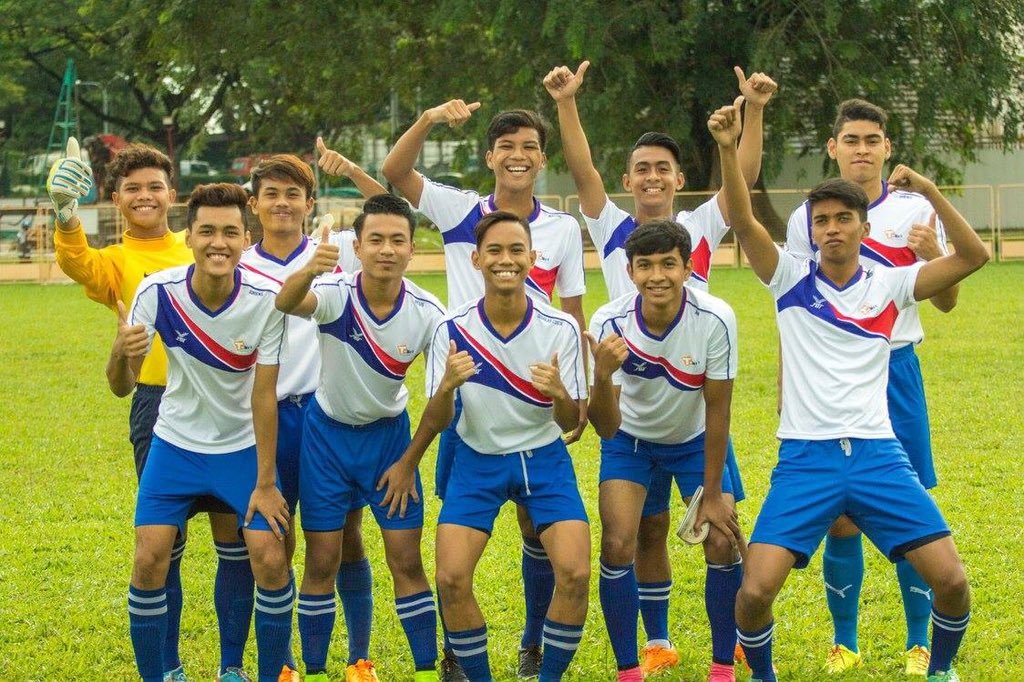 NickyMiranda18's tweet photo. Quarter finals later on! We can do it guys ππ» #haladayak https://t.co/CKcalxq6lv