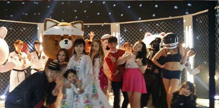 CWyjfbrWoAAKUzT.jpg:large