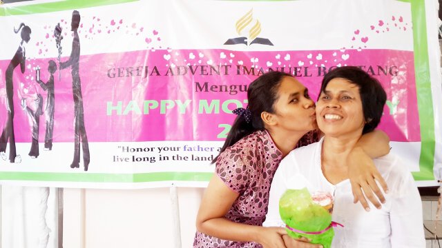 cindynoti's tweet photo. Mommy ♥ https://t.co/raASAeJSMX