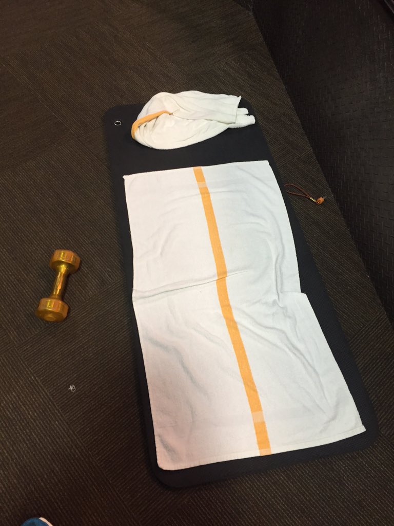 eugiestars's tweet photo. Work out zone... Put in my one hour! #ftifit #fitness https://t.co/u8VYrUVg9e