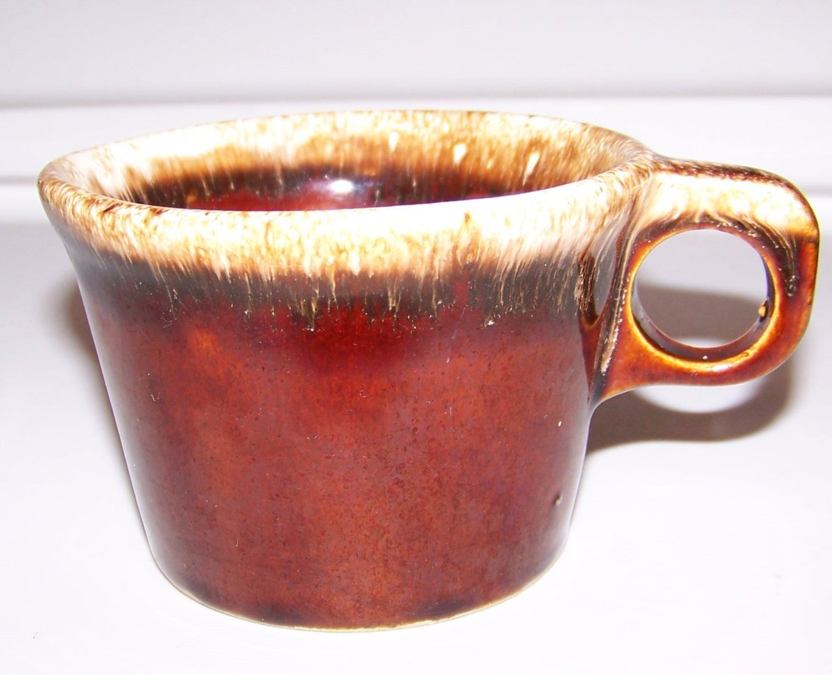 AntiquesAtl's tweet photo. Vintage Hull USA Coffee Cup, Coffee Mug, by Crestone, Brown Drip glaze https://t.co/Ydpn8DNh8U #Etsy #BrownGlaze https://t.co/2AO4PNnvES