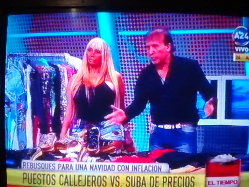 da17vid22's tweet photo. @barbysambad y apareciste barby https://t.co/Puqtj01lIw