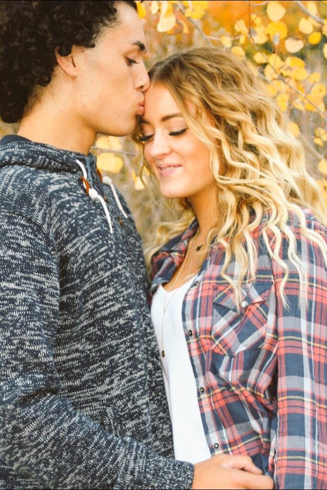 polycouples's tweet photo. Can't get over how cute this couple is. 😭😍😍😍😍😍 @Simi_Fehoko https://t.co/b54UZPL4Wo