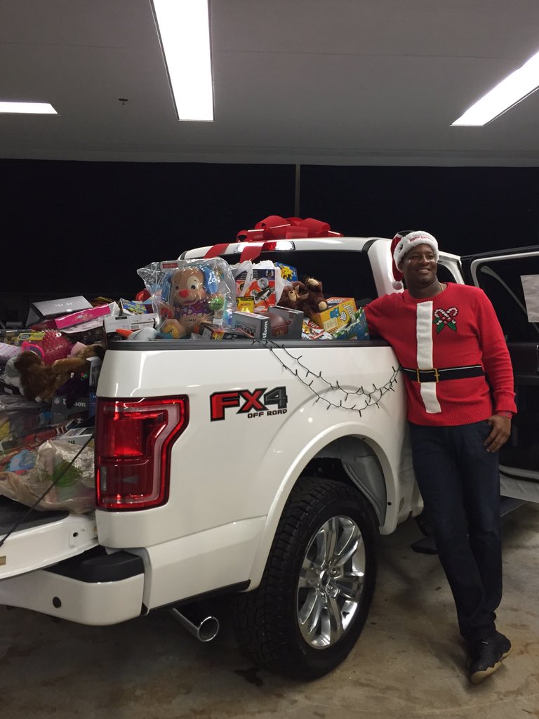 Jaboowins's tweet photo. Inaugural Famous Jameis Jamboree was a big success. So many toys for @allchildrens thanks to the fans #SantaClaus https://t.co/7ZdTVLyLcw