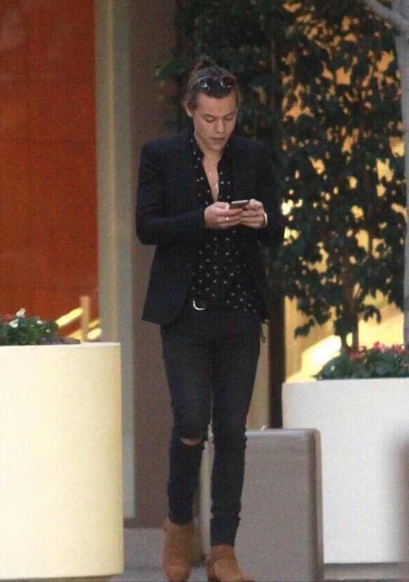 MyStylinsonTeam's tweet photo. ME: 

#VideoMTV2015 One Direction https://t.co/9UiuBABINh