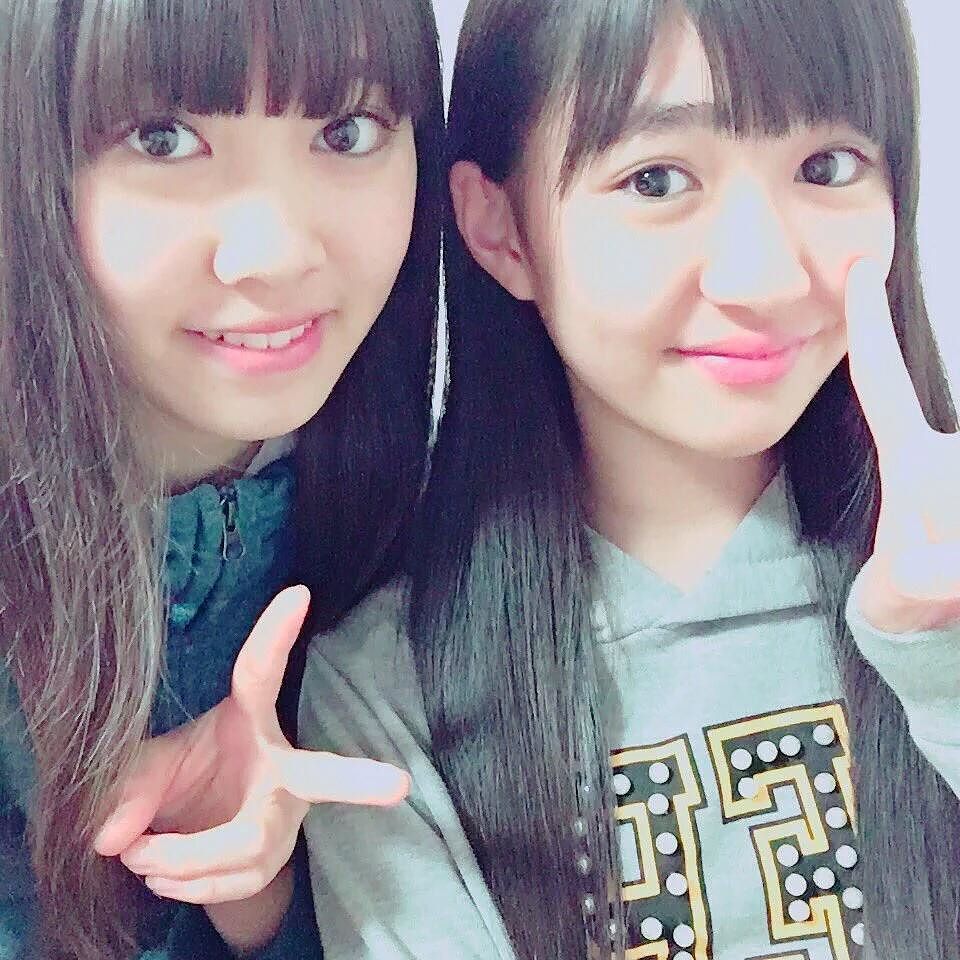 synysteraziziJR's tweet photo. Hehe Hana's sister makes an appearance in twitter #taguchihana #sakuragakuin #taguchiotoha https://t.co/Jl3RNfaOh7