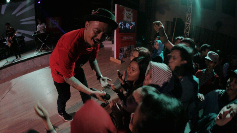 Sisa semalam di <a href="/prasthiekatama/">OSIS SMK N 1 YK</a> Audit SMM Yogyakarta. Terimaksh energinya yg buat kami smakin bersemngt. Thankiss :*