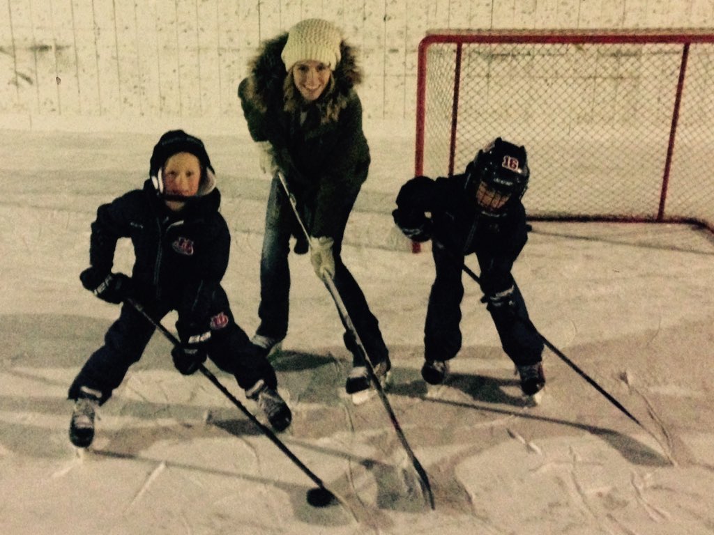 KristenDeMone's tweet image. Evening skate on an outdoor rink with the boys! Boys put me to shame! #momsucks #needlessons #northernchristmas #yeg