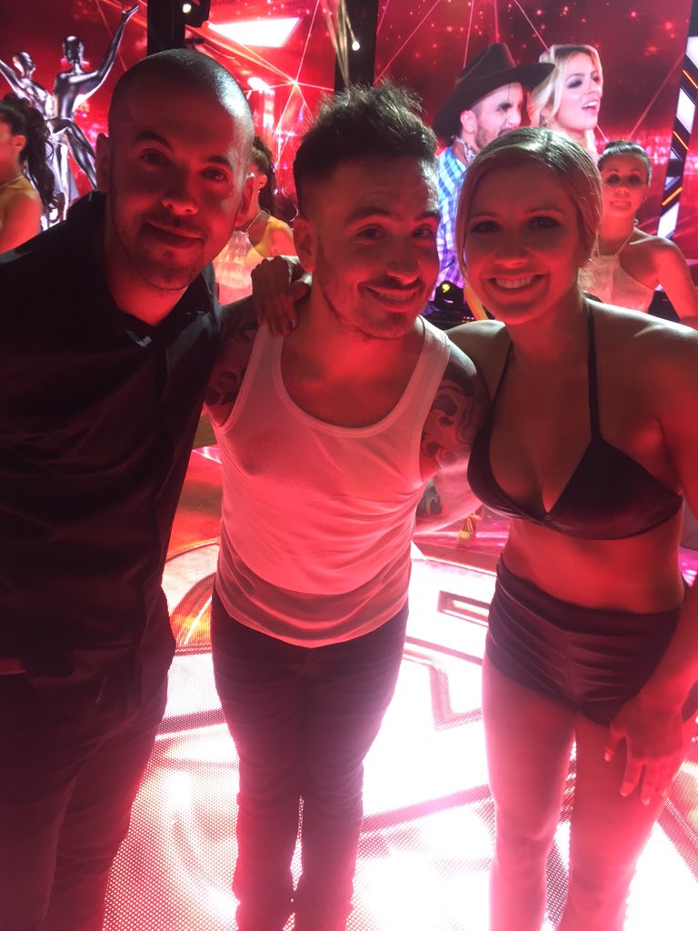laufer4's tweet photo. Yaaaaaaaaaa lo ultimo!!! #BAILAFEDEAL13013 🙏🏻🙏🏻🙏🏻 https://t.co/0kahUjrpyZ
