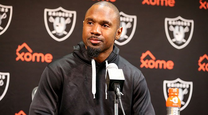 Raiders's tweet photo. Highlights From Charles Woodson's Retirement Press Conference

Read: https://t.co/ubVGfrcmkk https://t.co/NFOt5YLx5t