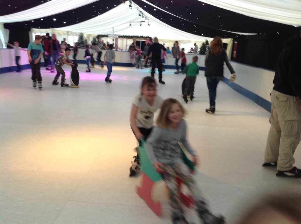 Crawley7's tweet photo. Ice skating #birthdayparty https://t.co/BJcDMytcaC